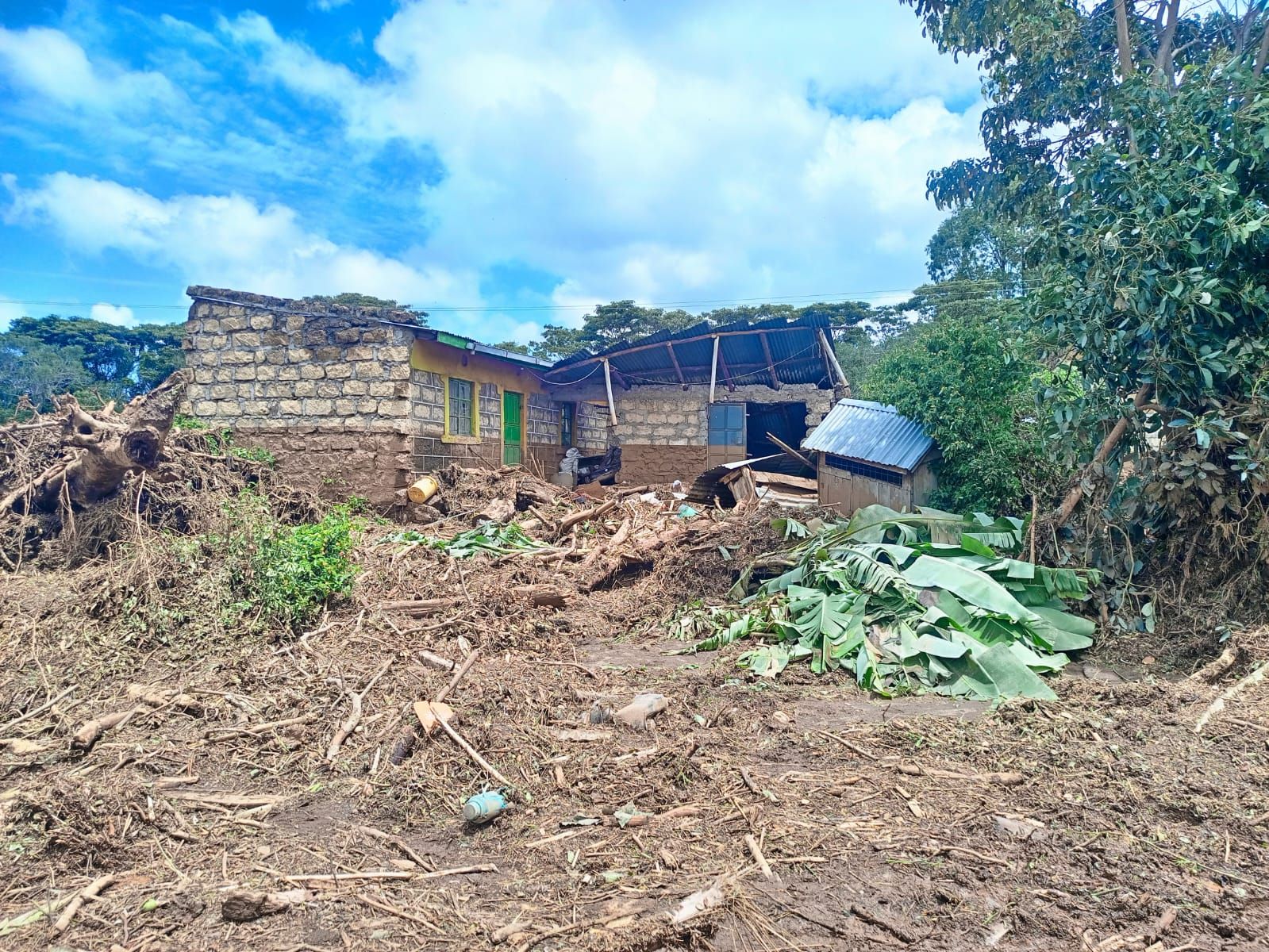 President Ruto promises to rebuild homes of Maai Mahiu flood victims as death toll rises to 48