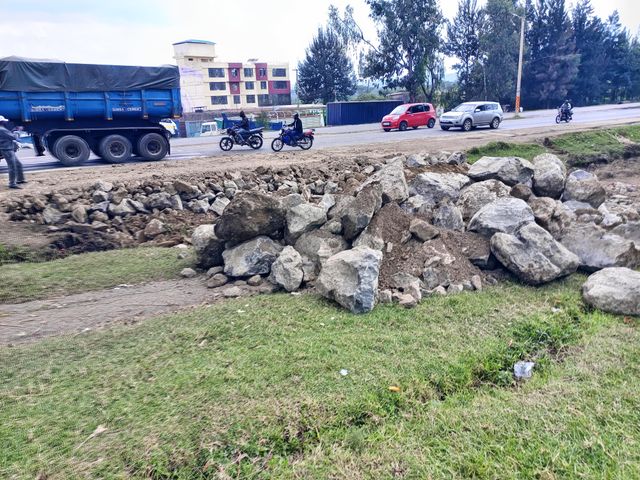 Eveready fissure: Residents, businesses, seek direction from government officials