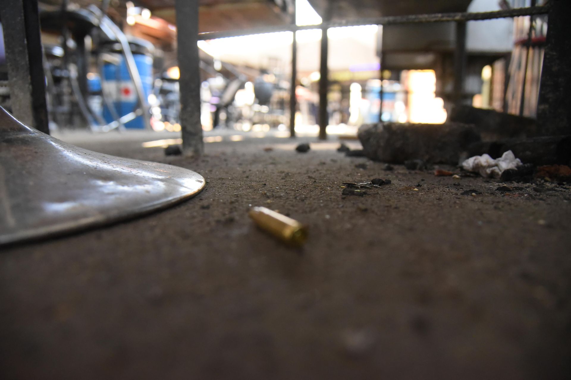 Nakuru police officer shoots waitress, bouncer, over Sh 13,000 alcohol bill