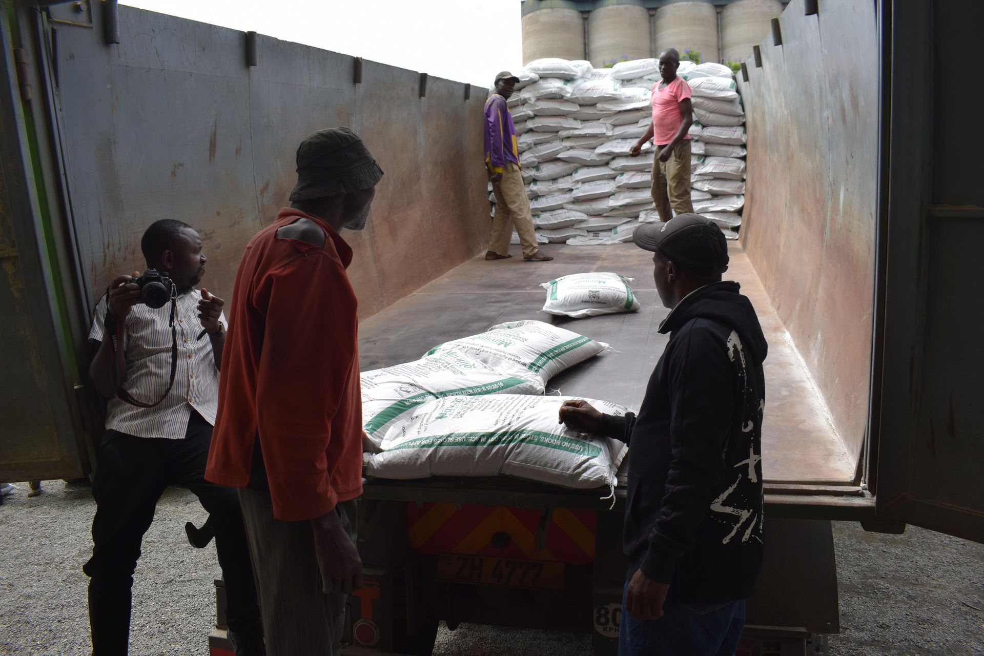 Life of an offloader at Nakuru's NCPB office