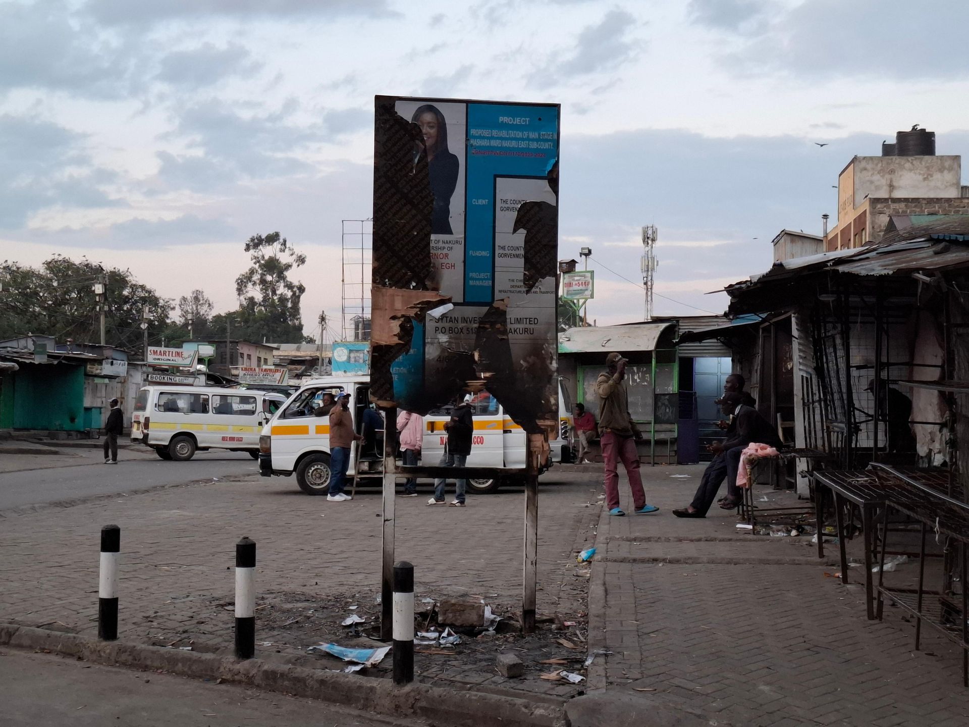 Sections of Nakuru MCAs, residents welcome directive by EACC banning politicians’ image on public funded projects