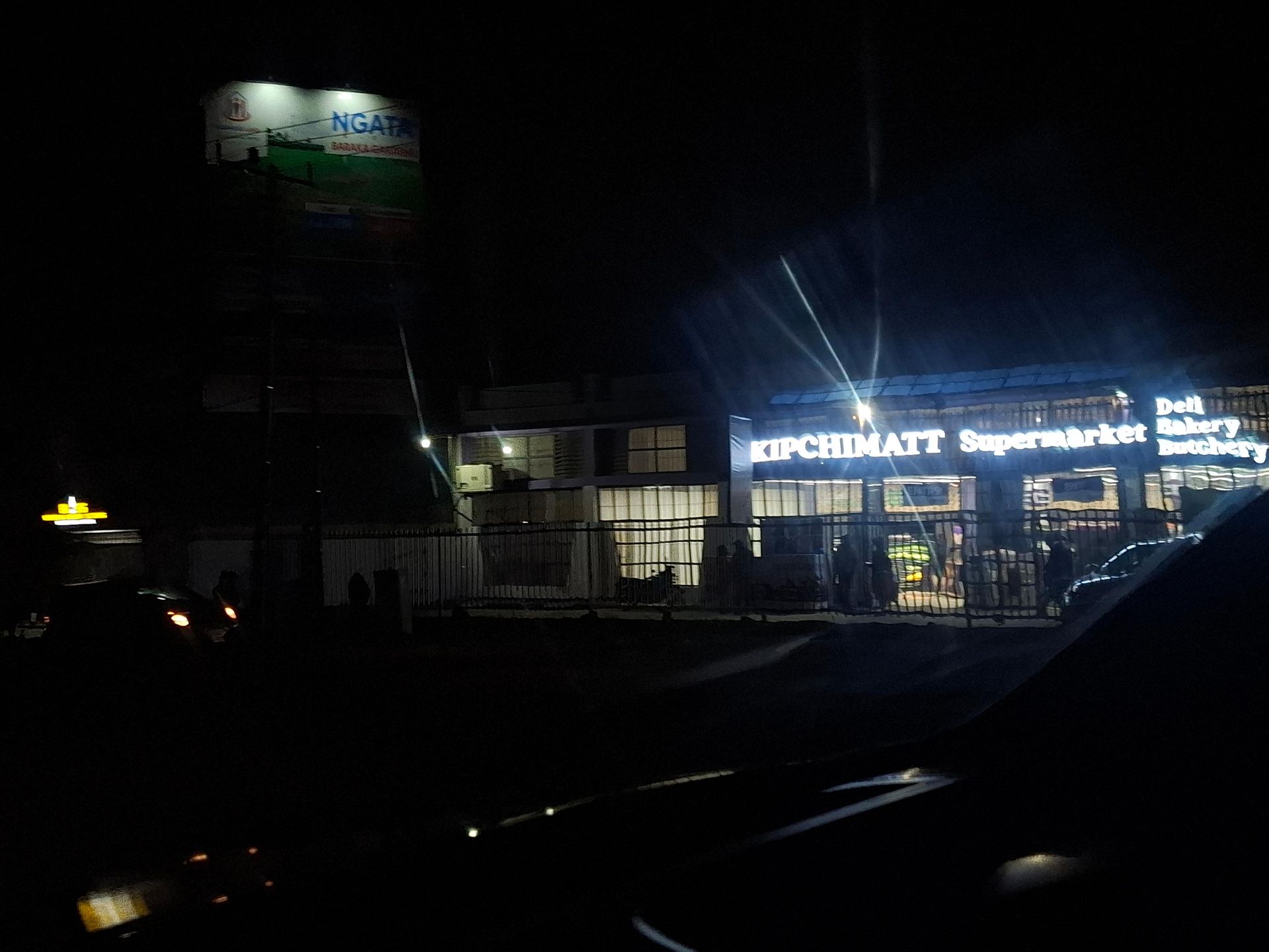 New supermarket takes over former Stagematt space in Barnabas